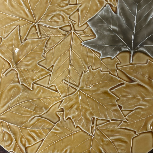 13” Platter - Bordallo Pinheiro - Picture 5 of 14